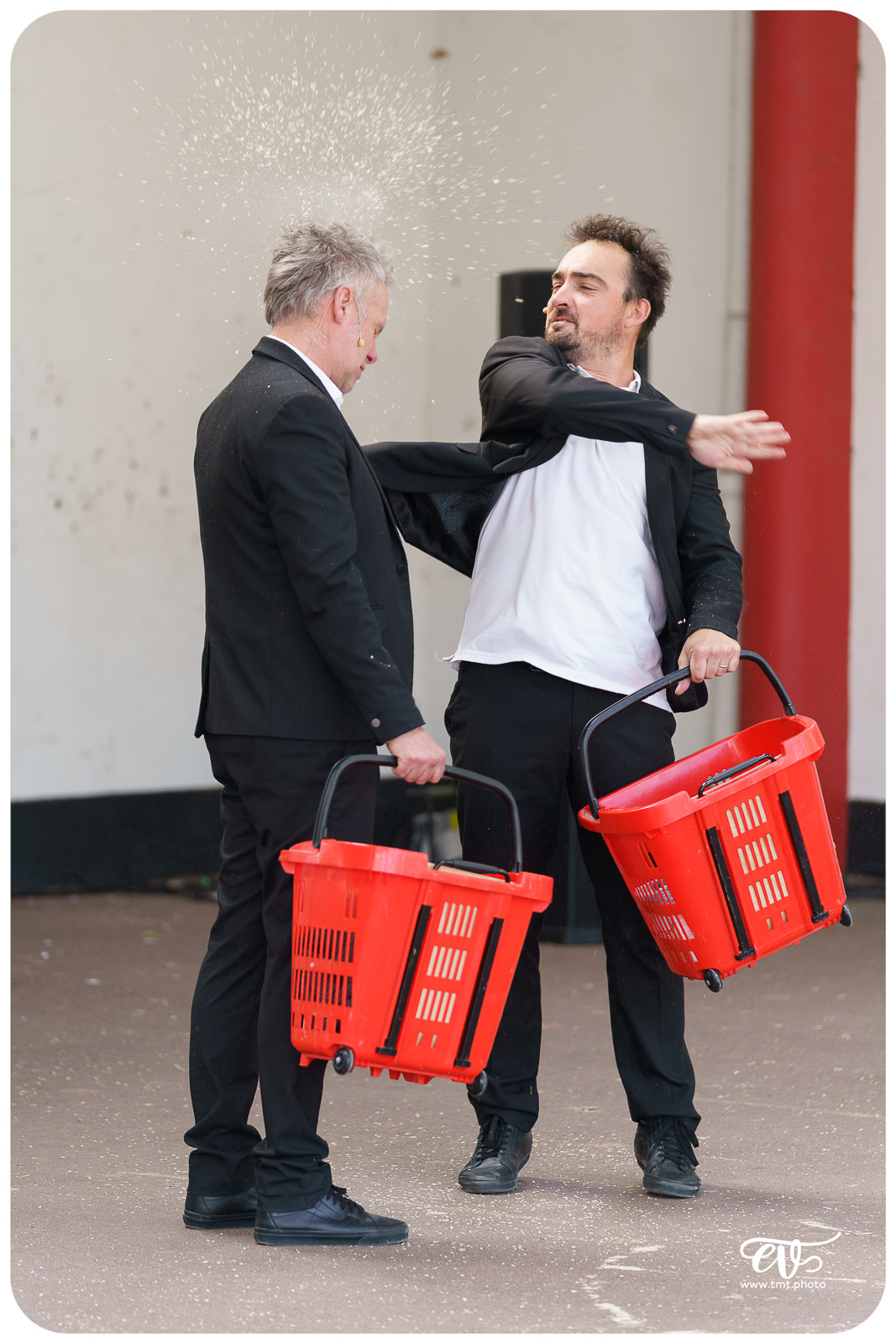 COWBOY OU INDIEN (GROUPE DEJA)